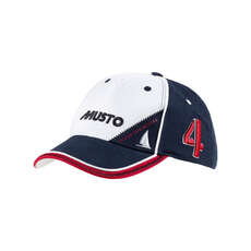 Musto Evolution Applique Crew Cap - Bianco / Vero Navy Musto Evolution Applique Crew Cap - Bianco / Vero Navy